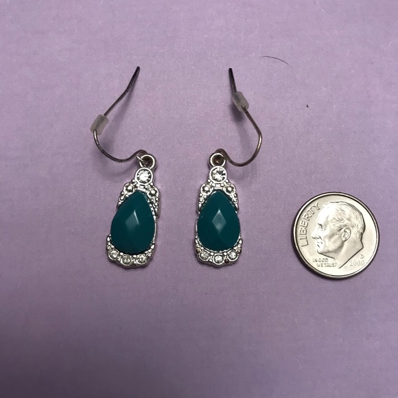 ๐ฅEUC! 6 Pairs of Pierced Earrings Bundle - Picture 7 of 8